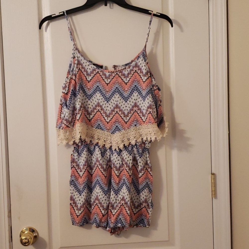 Size L Rue 21 romper